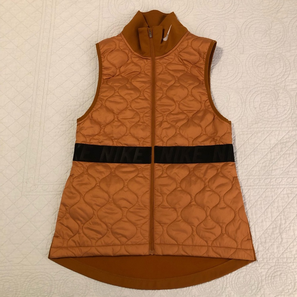 Nike AeroLayer runners vest. Size XS.